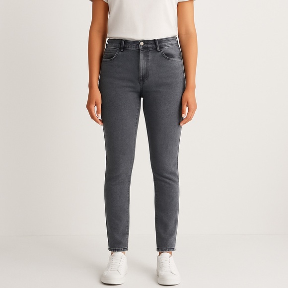 CAbi Jeans Style #966 Gray Black Mineral Wash Mid Rise Slim Jeans Women’s Size 4 - Picture 1 of 7